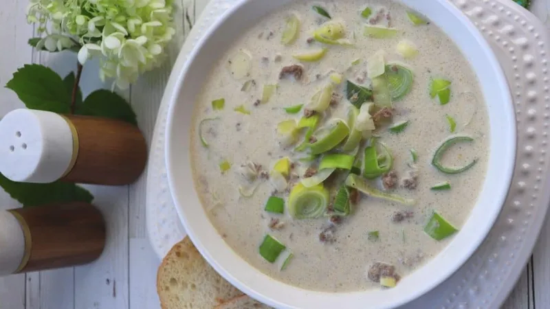 Creamy, Cheesy Leek & Ground Beef Soup