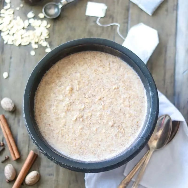 Spiced Vanilla Chai Oatmeal