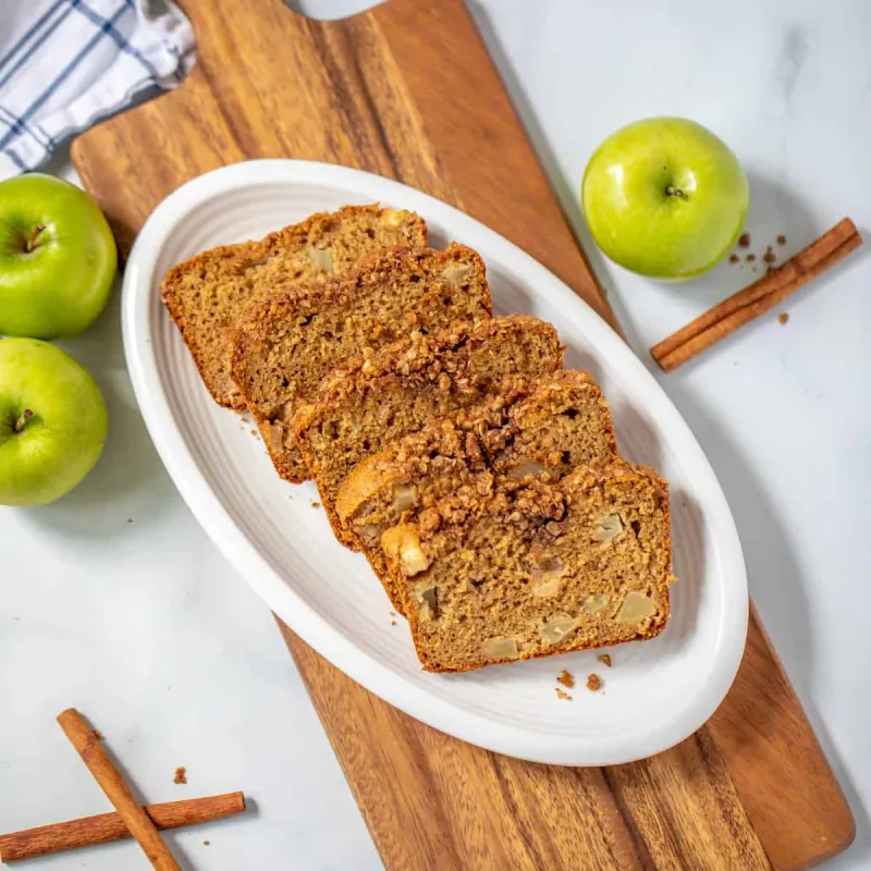 Apple Cinnamon Bread