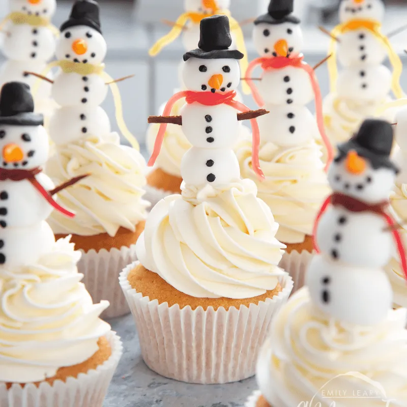 Easy Snowman Cupcakes Recipe