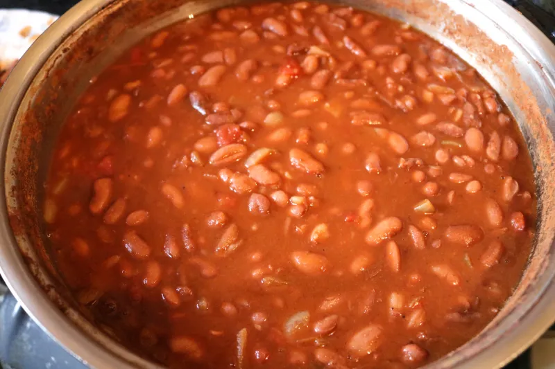 Ugandan Brown Beans Stew (Best Spices & Cooking Method) Served With White Rice | Amuna Foods