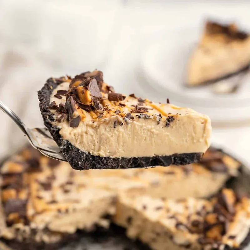 Vegan Peanut Butter Pie with Oreo Crust