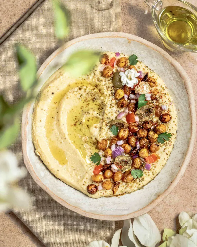 Hummus With Spiced And Crispy Chickpeas