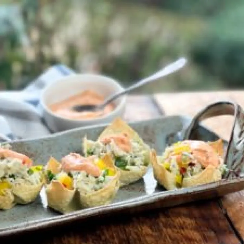 Spicy Crab Salad & Guacamole Wonton Cups
