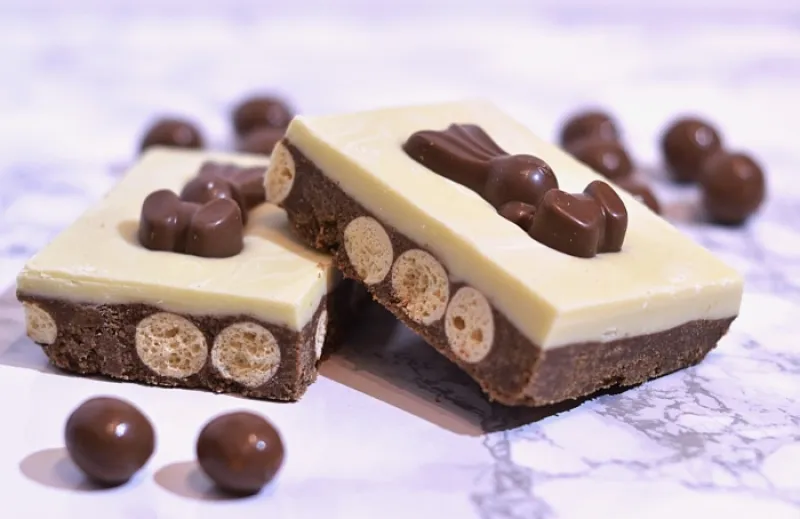 Maltesers Slice