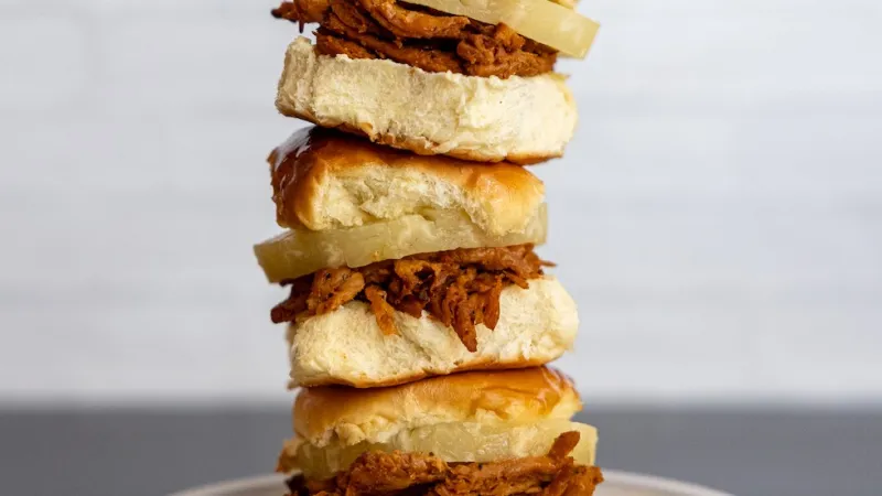 Hawaiian Pulled BVQ Sliders