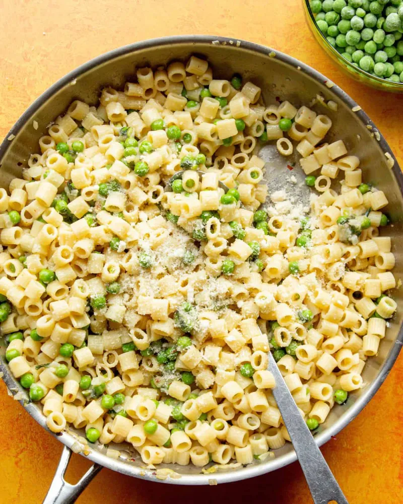 Pasta with Peas (Pasta e Piselli)