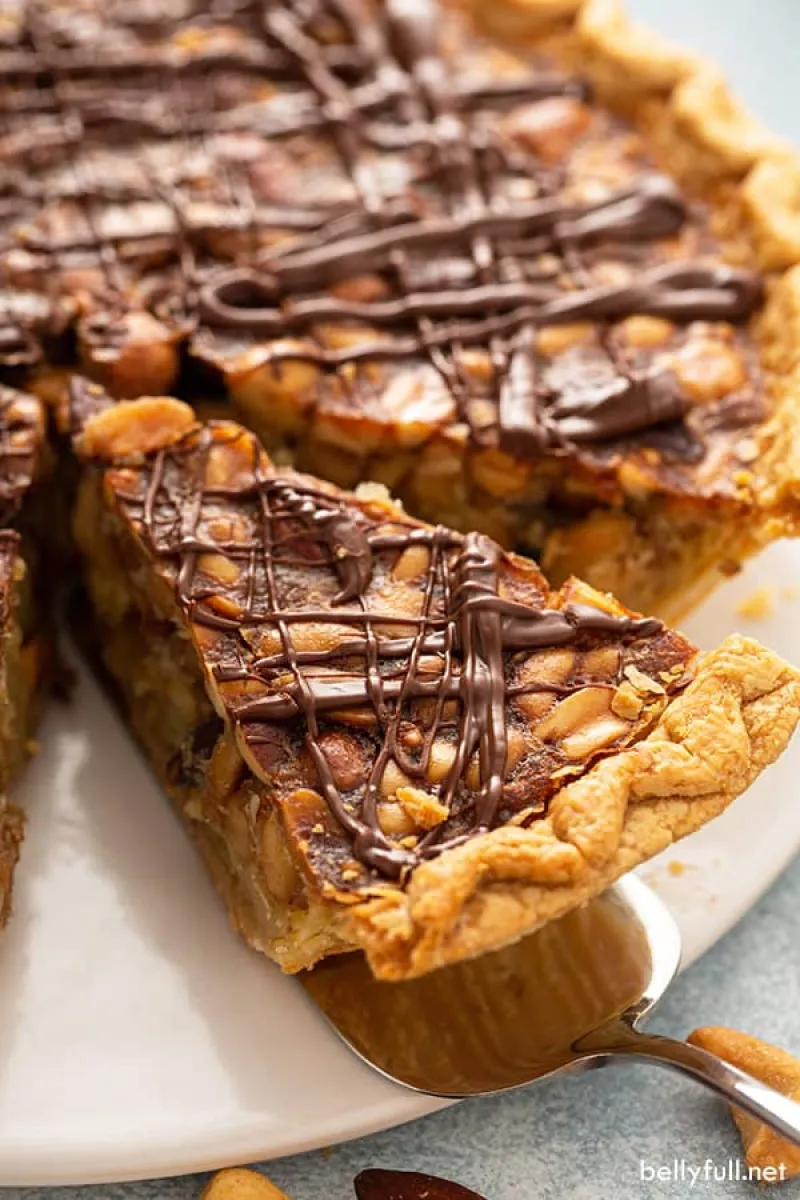 {Mixed Nut} Turtle Pie