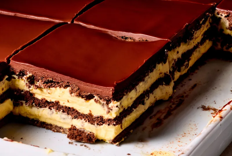 Creamy No-Bake Chocolate Éclair Cake Is The Easiest Dessert You'll Ever Make