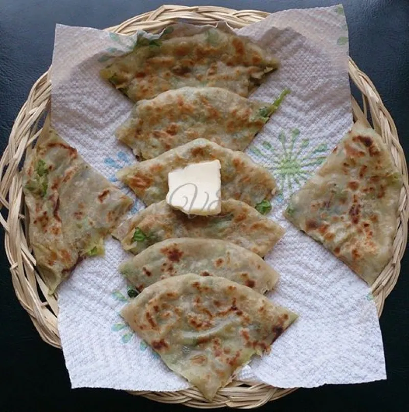 Aloo Matar Paratha