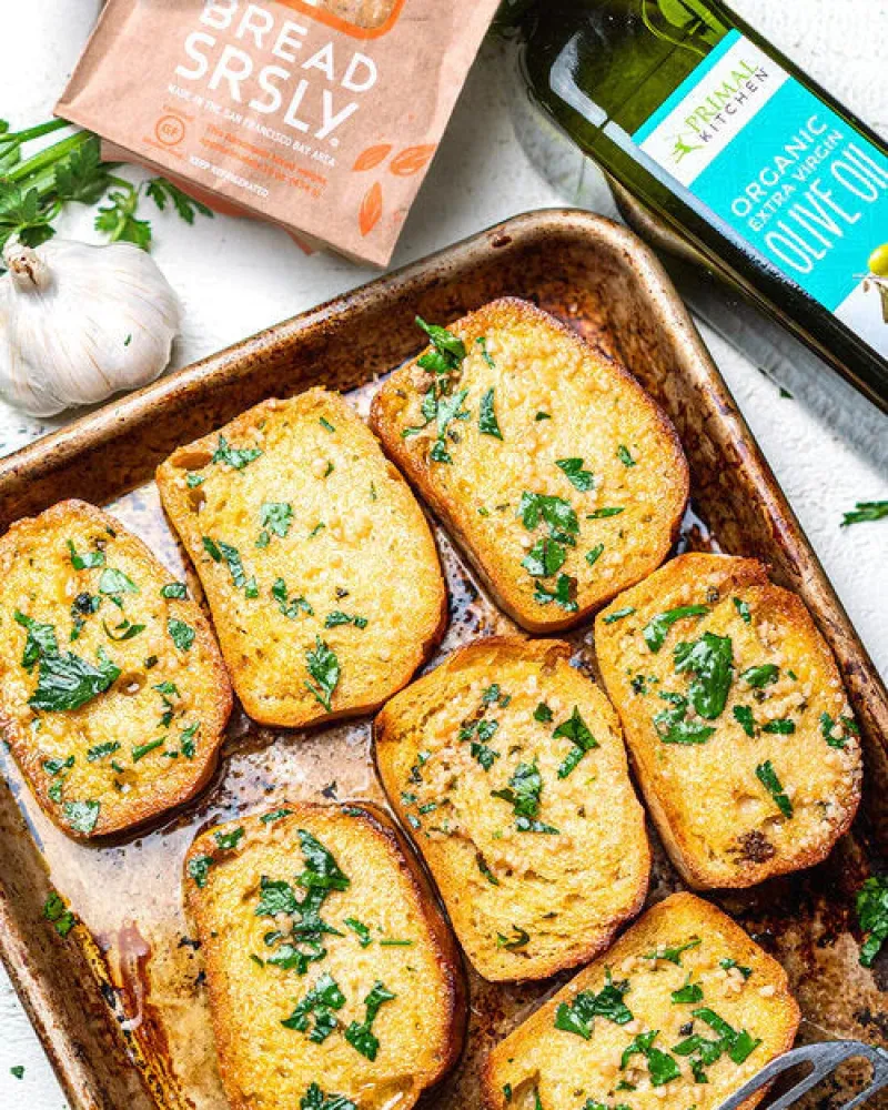 Gluten-Free Garlic Bread (2 Ways!)