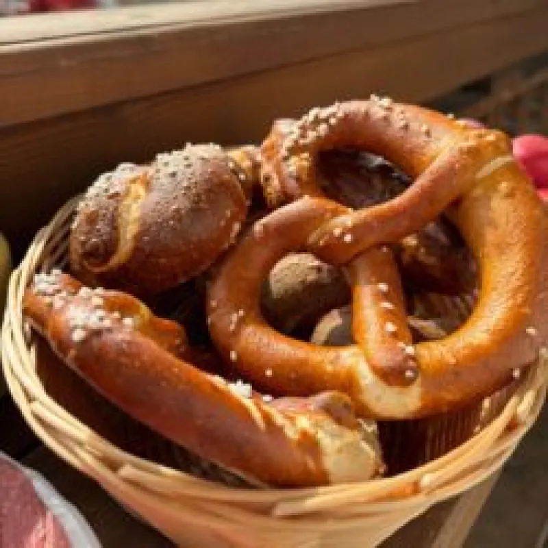Authentic German Pretzels Recipe (Laugenbrezeln)
