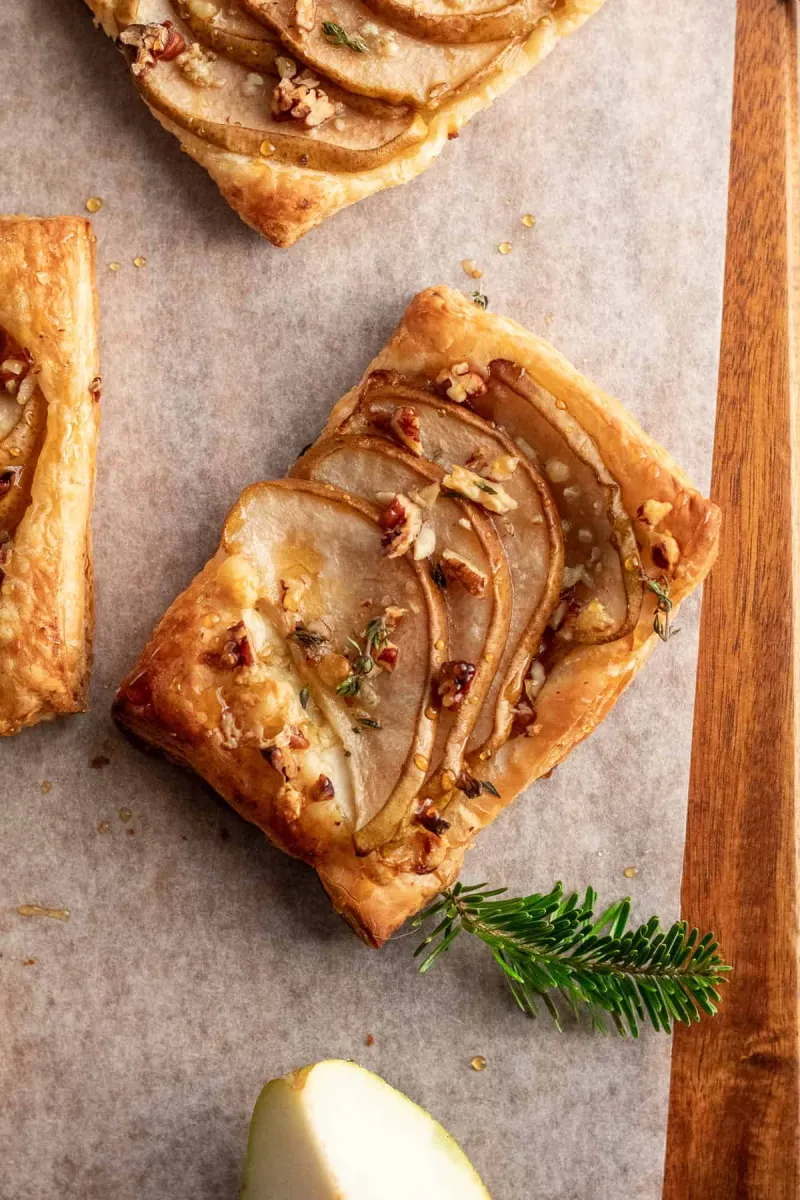 Pear Puff Pastry with Gorgonzola