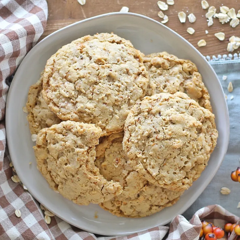 Toasted Oatmeal Brown Butter Toffee Cookies
