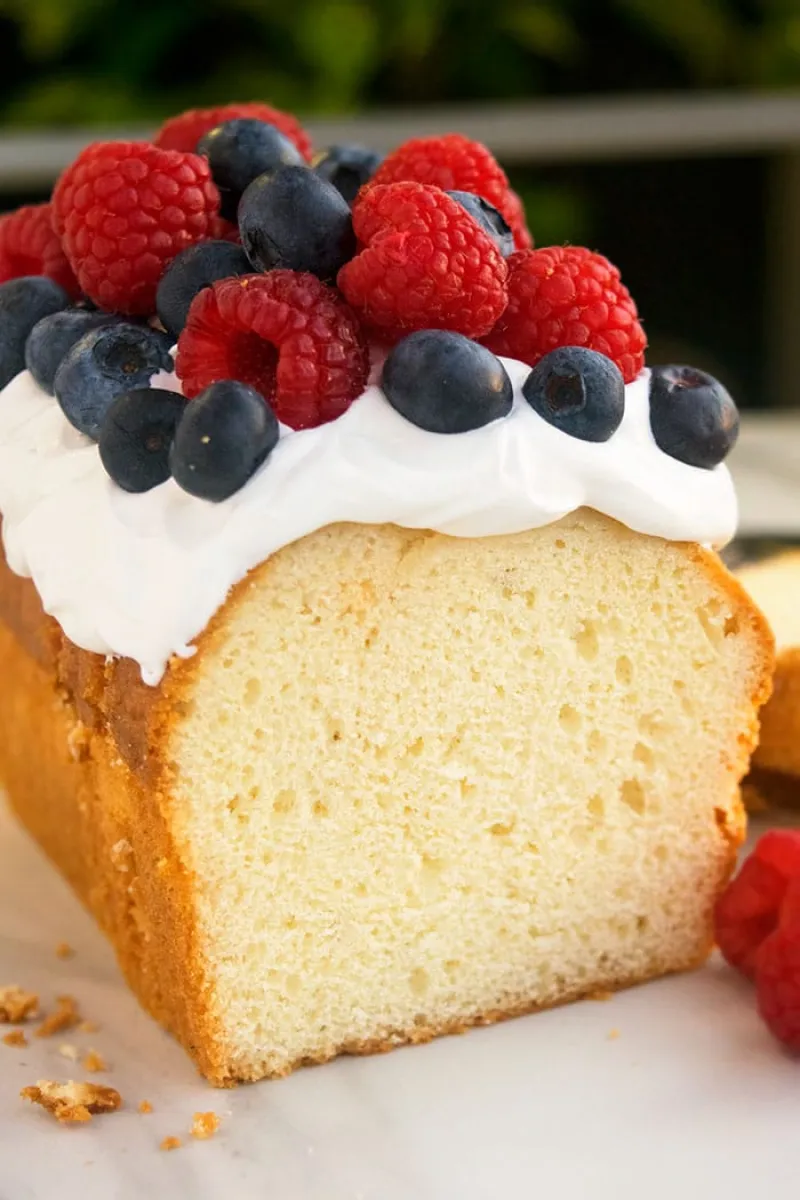 Easy Cream Cheese Pound Cake Recipe