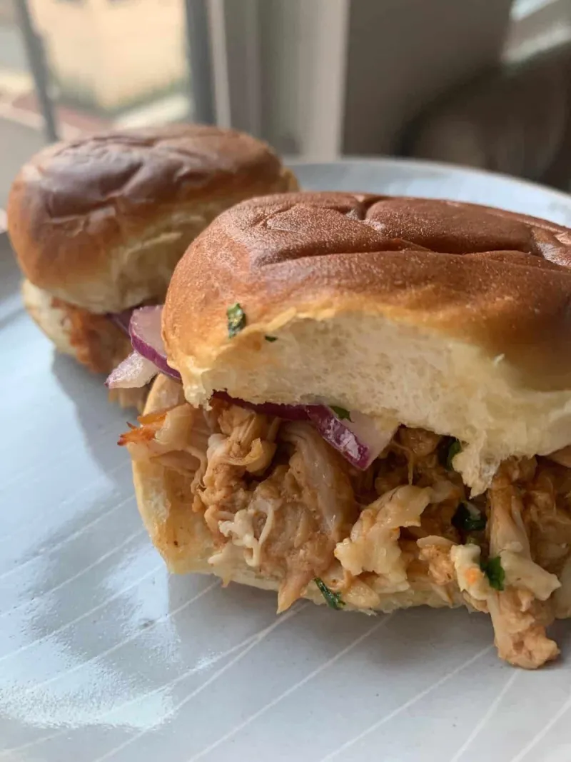 30 Minute BBQ Chicken Sliders