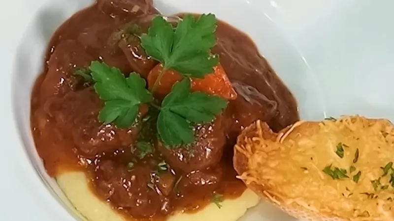 How to Make the Perfect French Onion Beef Stew