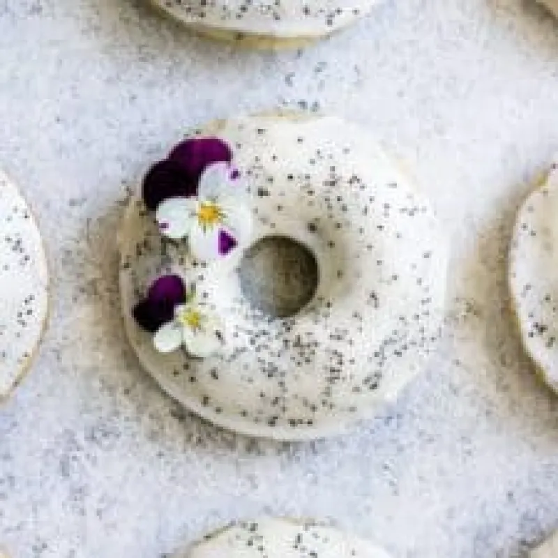 Vegan Lemon Poppyseed Donuts 
