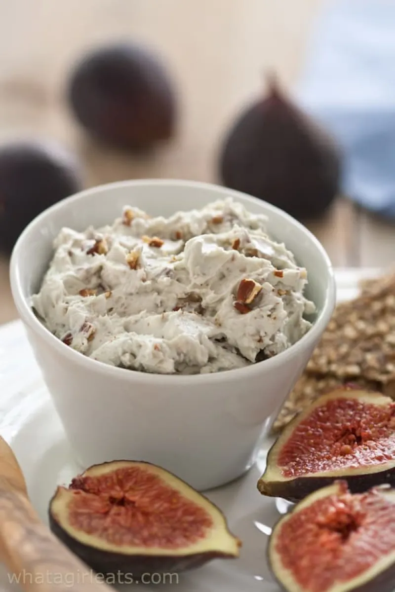 Blue Cheese and Roasted Pecan Dip