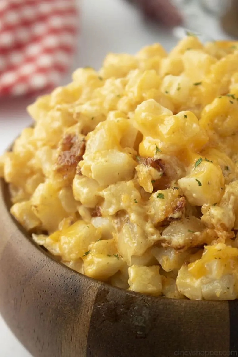 Slow Cooker Cheesy Potatoes