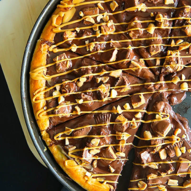 Peanut Butter Cup Pizza