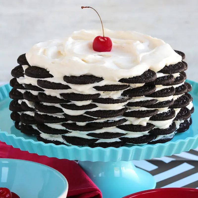 No-Bake Oreo Cake