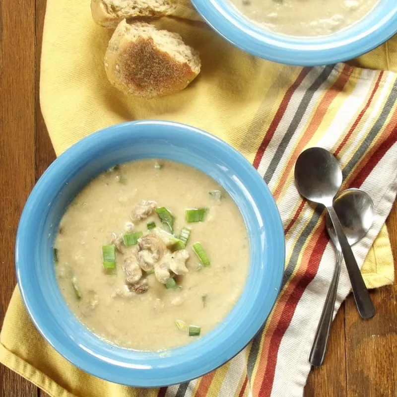 Creamy Cauliflower Mushroom Soup