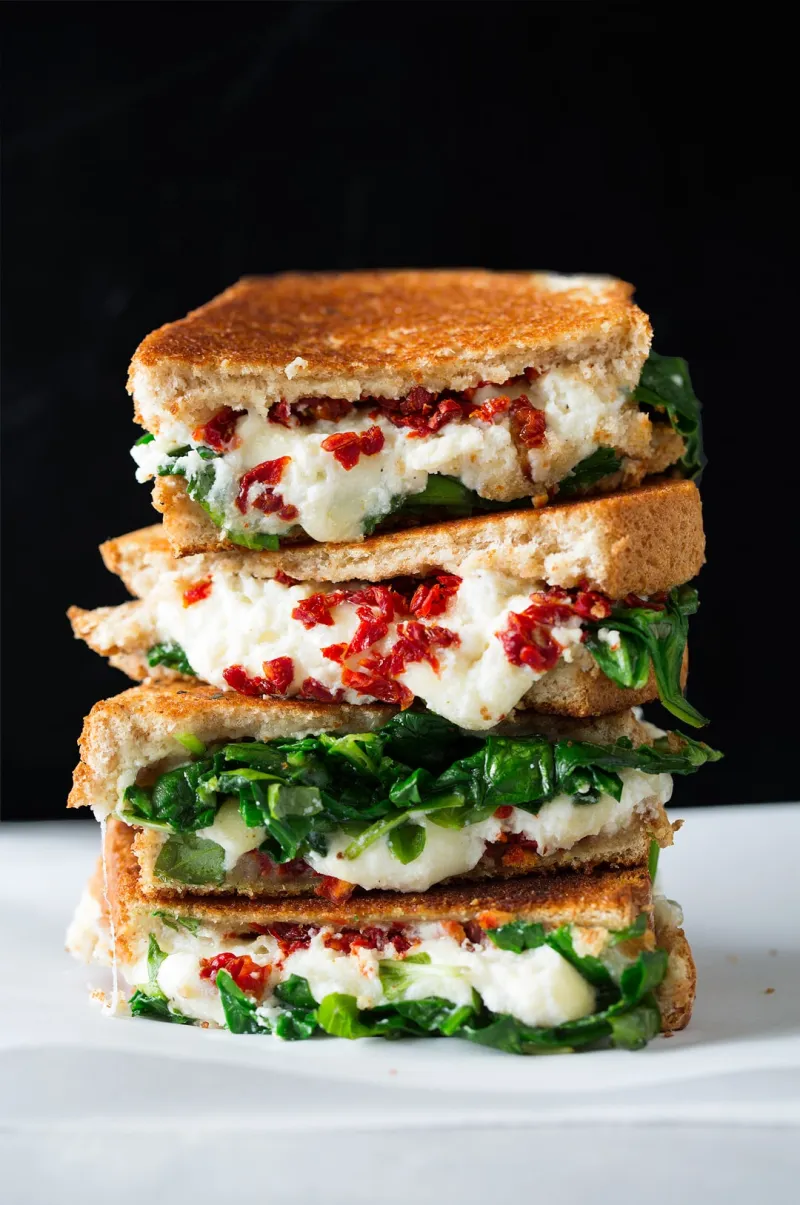 Sun Dried Tomato Spinach and Ricotta Grilled Cheese
