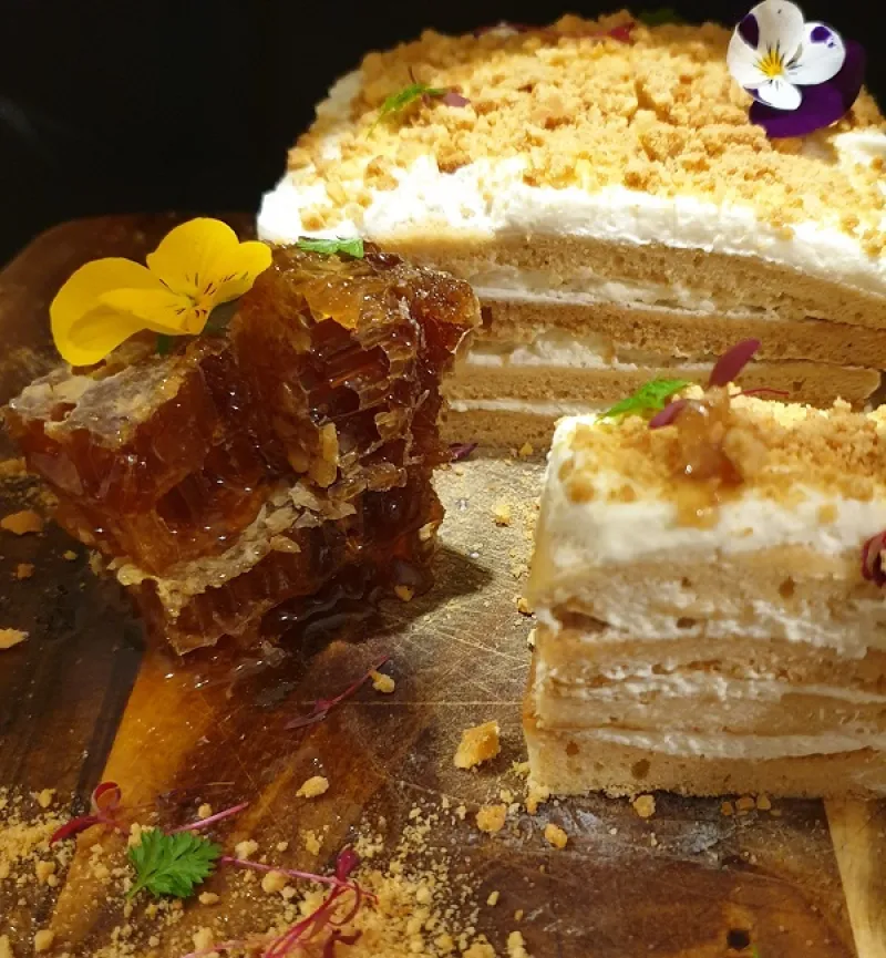 Honey cake