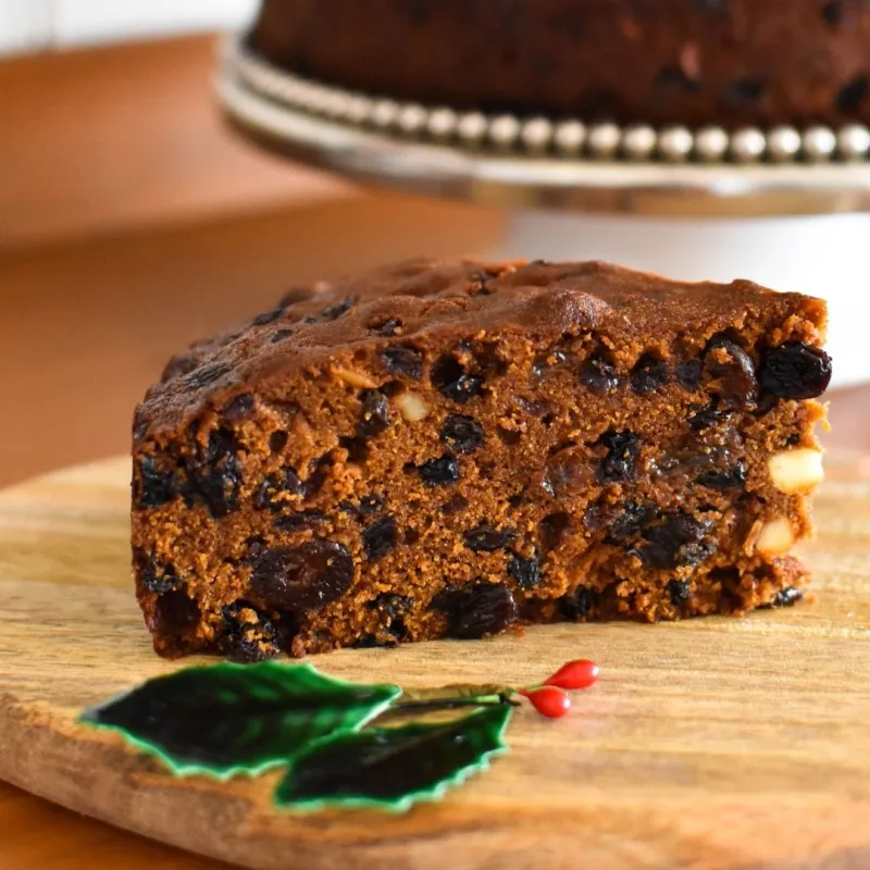 "Cheap but Rich" Christmas Cake