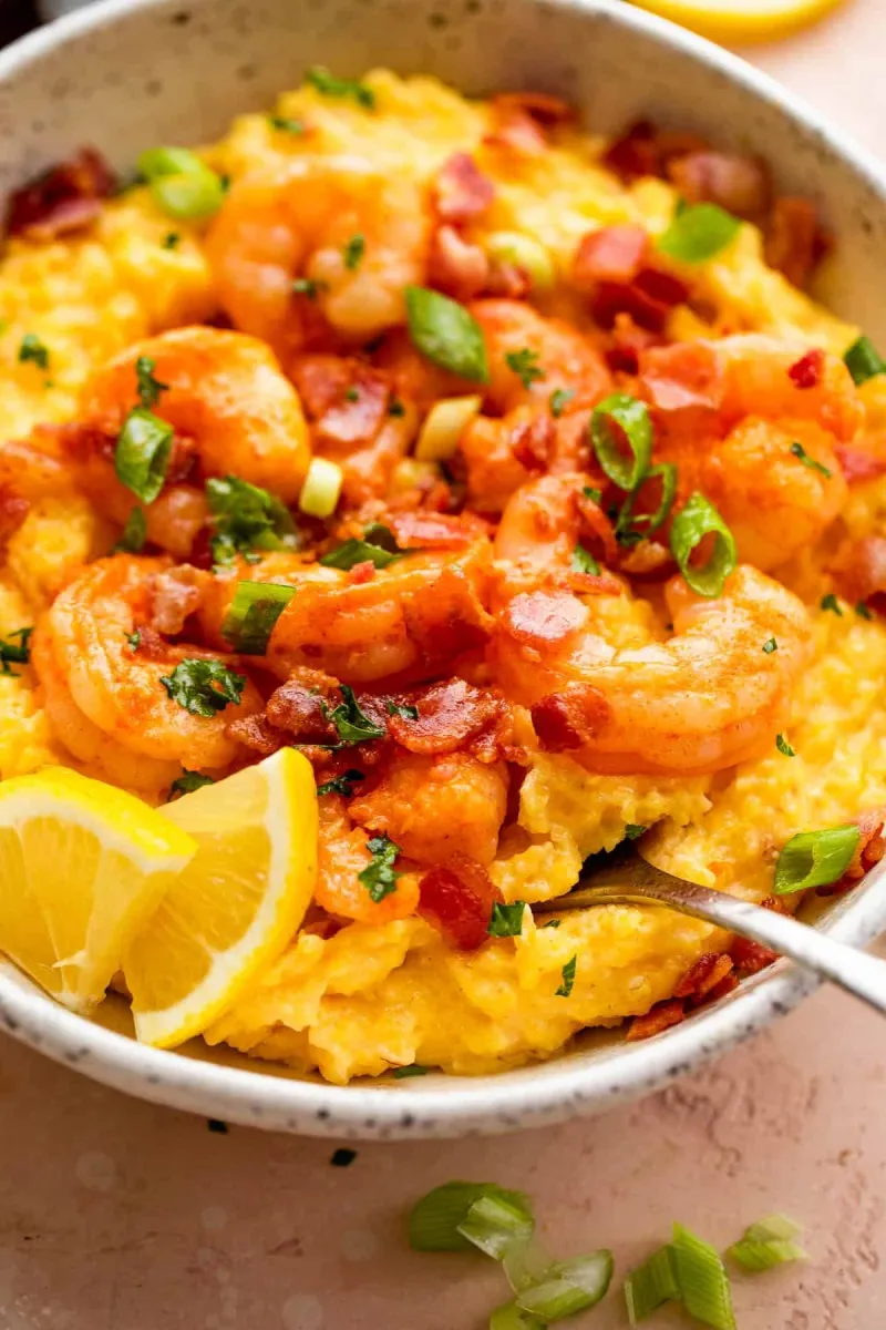 Slow Cooker Grits and Shrimp