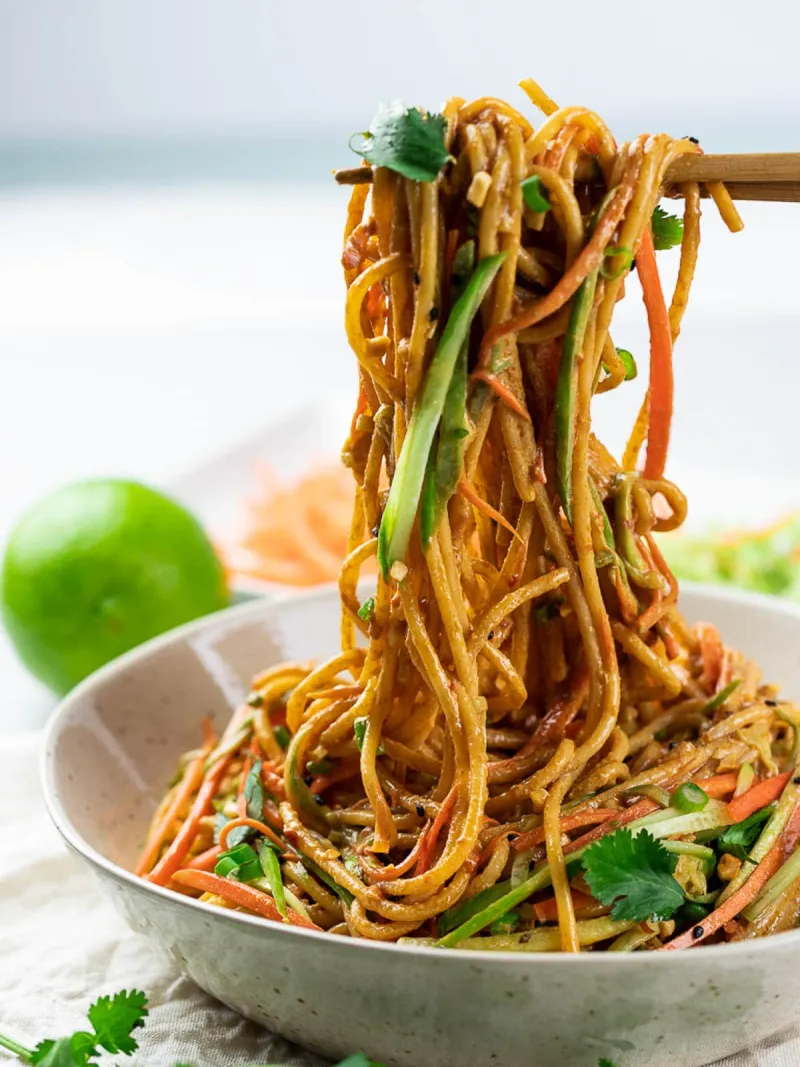 15 Minute Thai Peanut Noodles