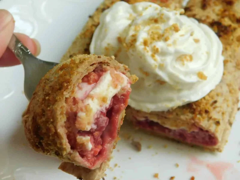 Flatout raspberry cream cheese rolls