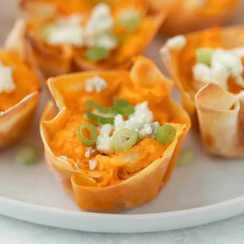 Easy Buffalo Chicken Wonton Cups Recipe