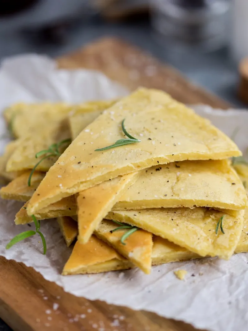 Easy skillet farinata (Italian chickpea pancake)