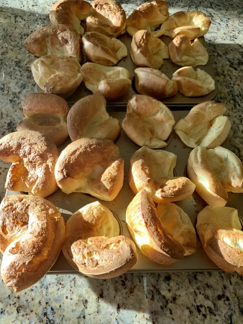 Fun Pouffy Balloon Popovers (Mini Yorkshire Puddings)