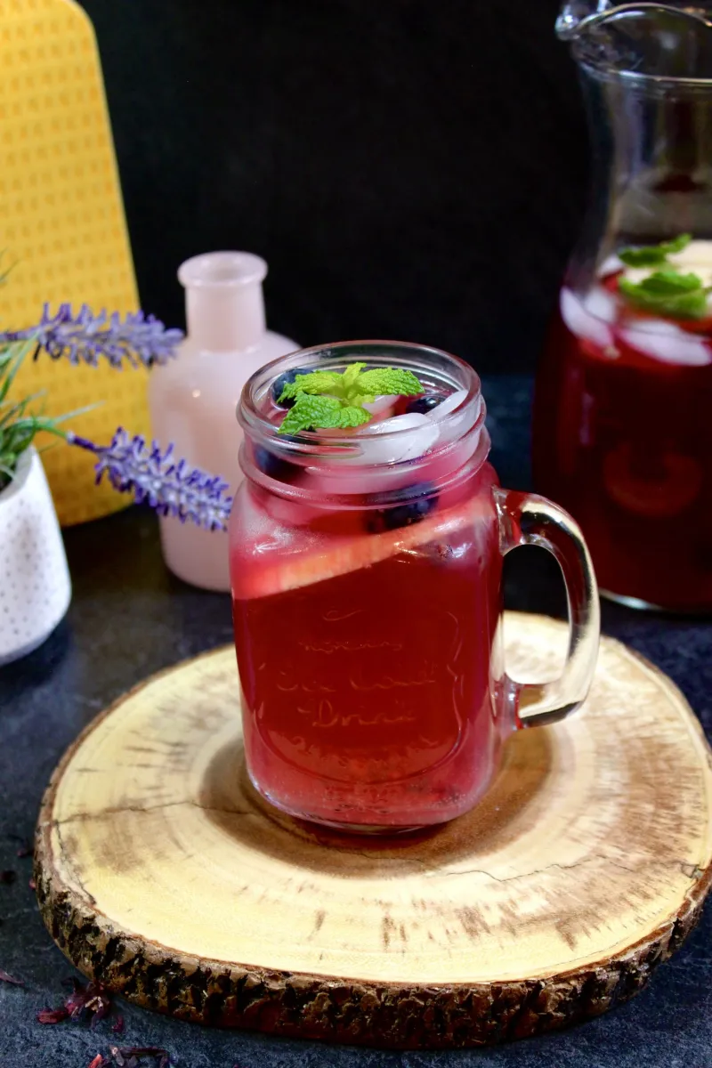 Starbucks Very Berry Hibiscus Tea Lemonade 