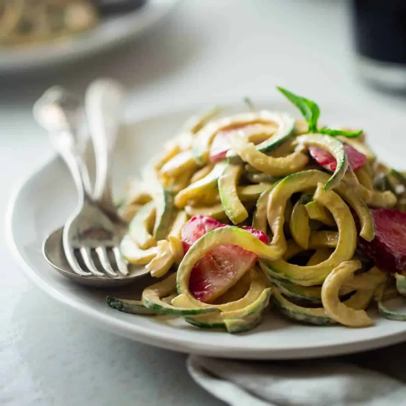 Strawberry-Zucchini Noodles With Balsamic-Cashew Cream