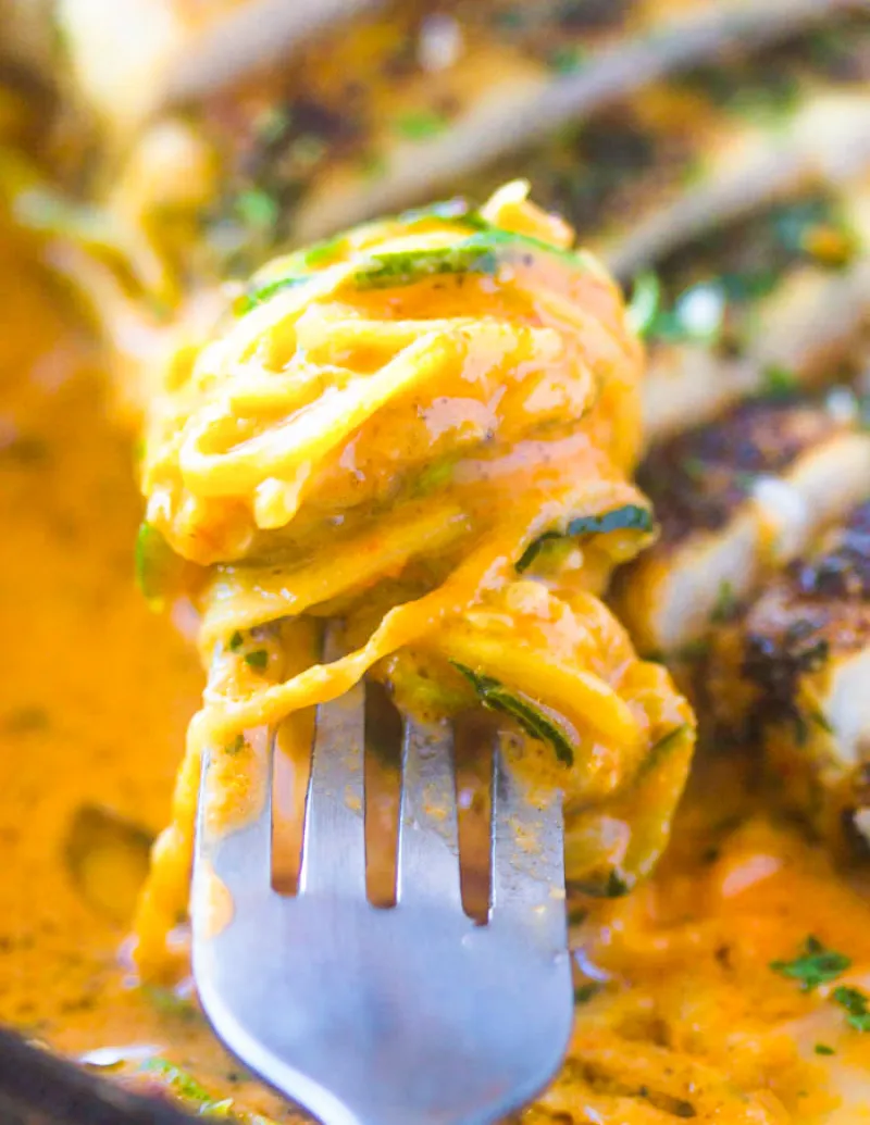 Zucchini pasta with tomato cream sauce