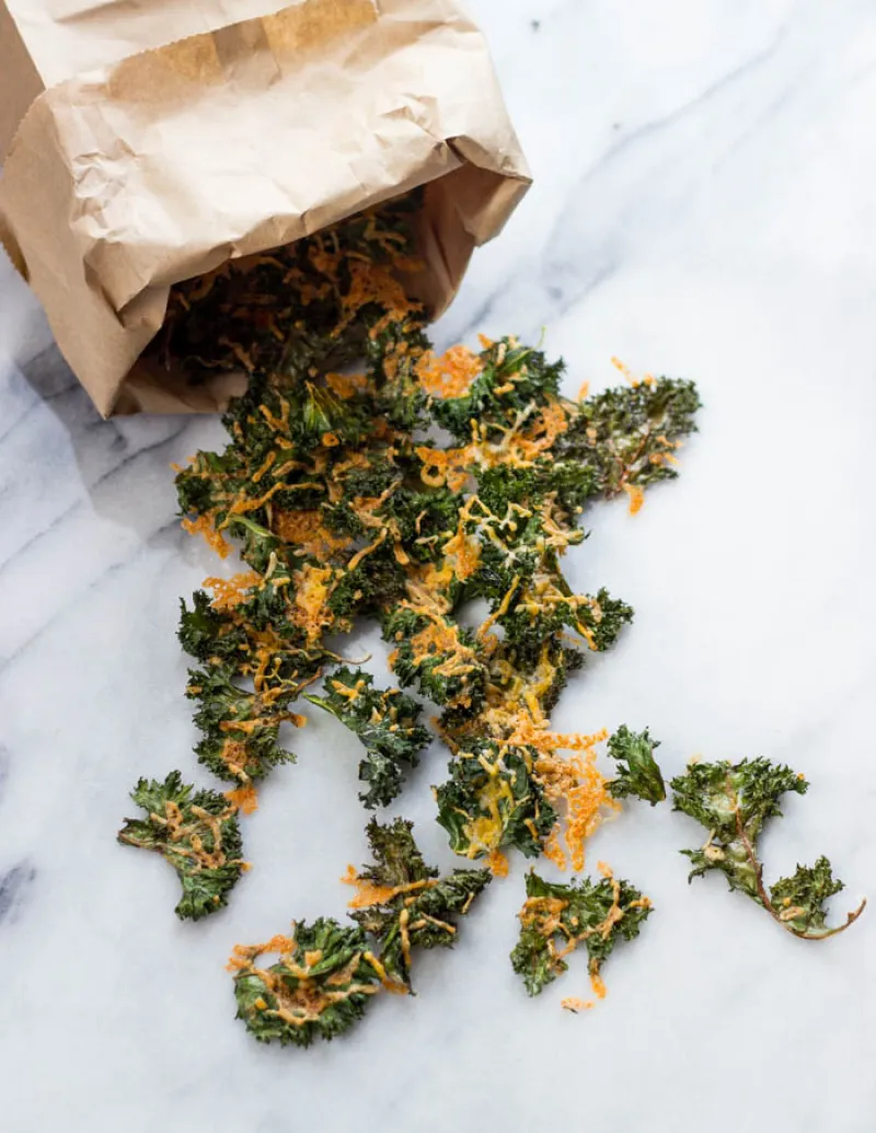 Baked Cheddar Kale Chips