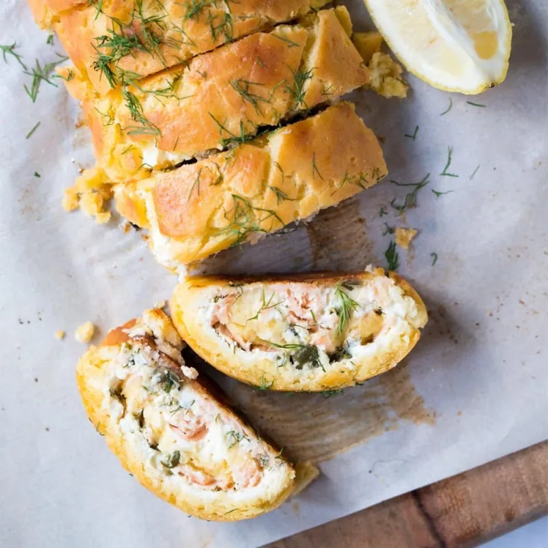 Gluten Free & Keto Smoked Salmon & Ricotta Pastry Roll-Up ?