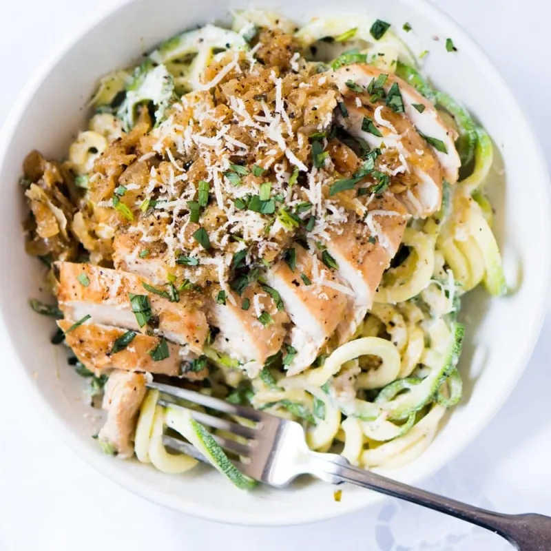 30-Minute Tarragon Chicken Zoodles 🍗