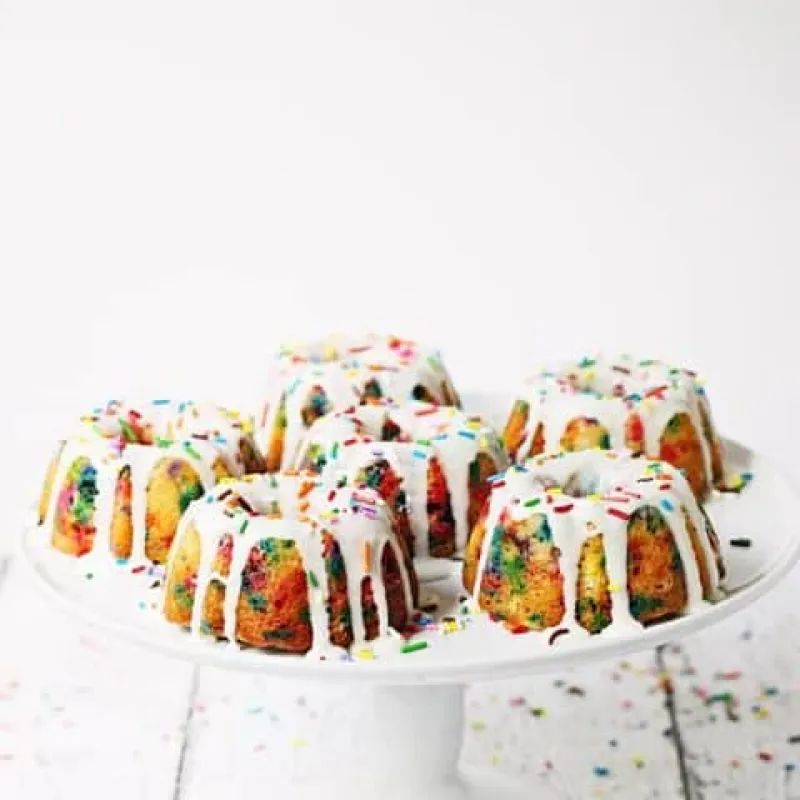 Mini Funfetti Bundt Cake with Vanilla Glaze + {FREE} LEGO Friends Printable Gift Tag
