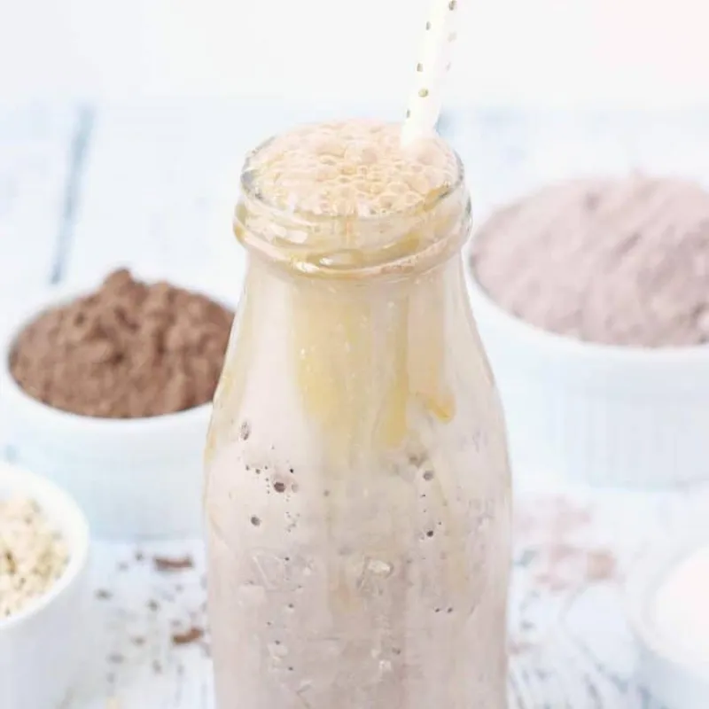 Healthy Chocolate Caramel Peanut Butter Smoothie