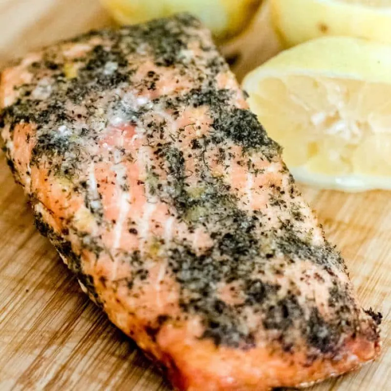 Grilled Salmon with Lemon and Dill