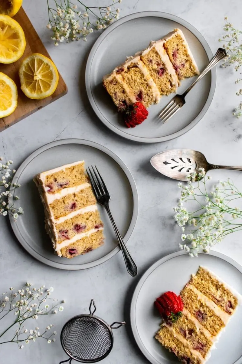 Strawberry Lemon Cake