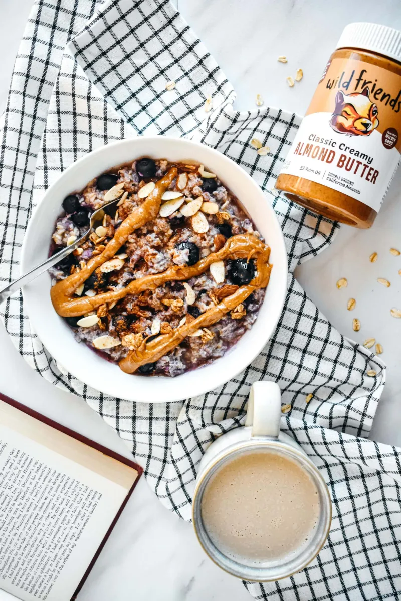 Almond Butter Oatmeal with Blueberries