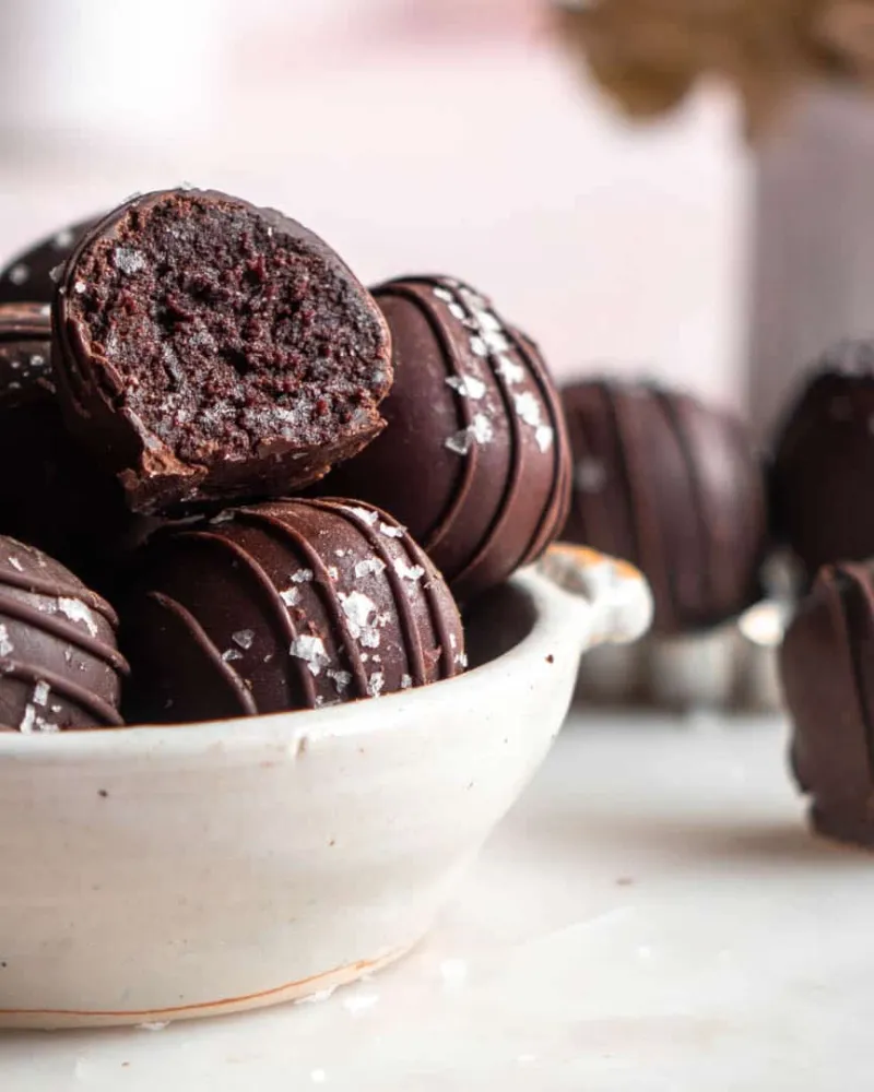 Chocolate Cake Truffles