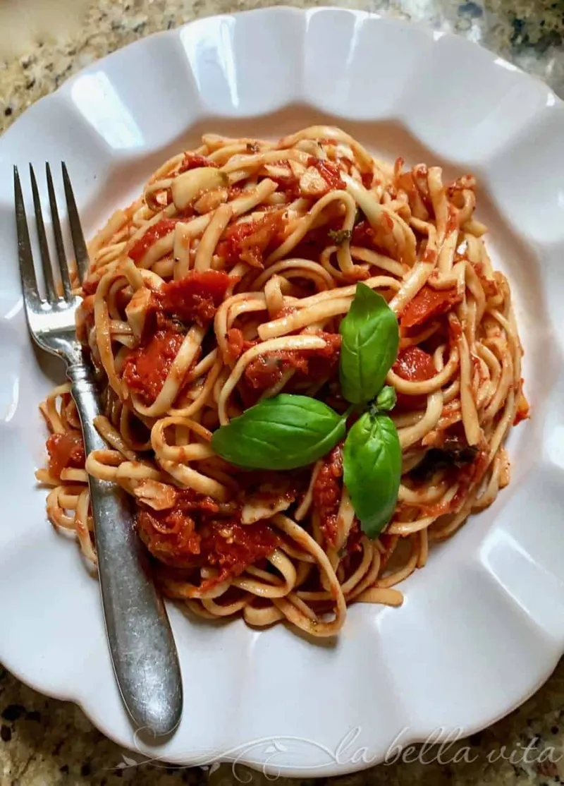 Tagliarini Picchi Pacchiu (Now "Linguine Toscana")