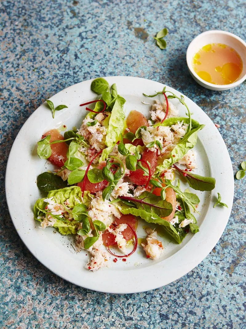 Crab, chilli & pink grapefruit salad